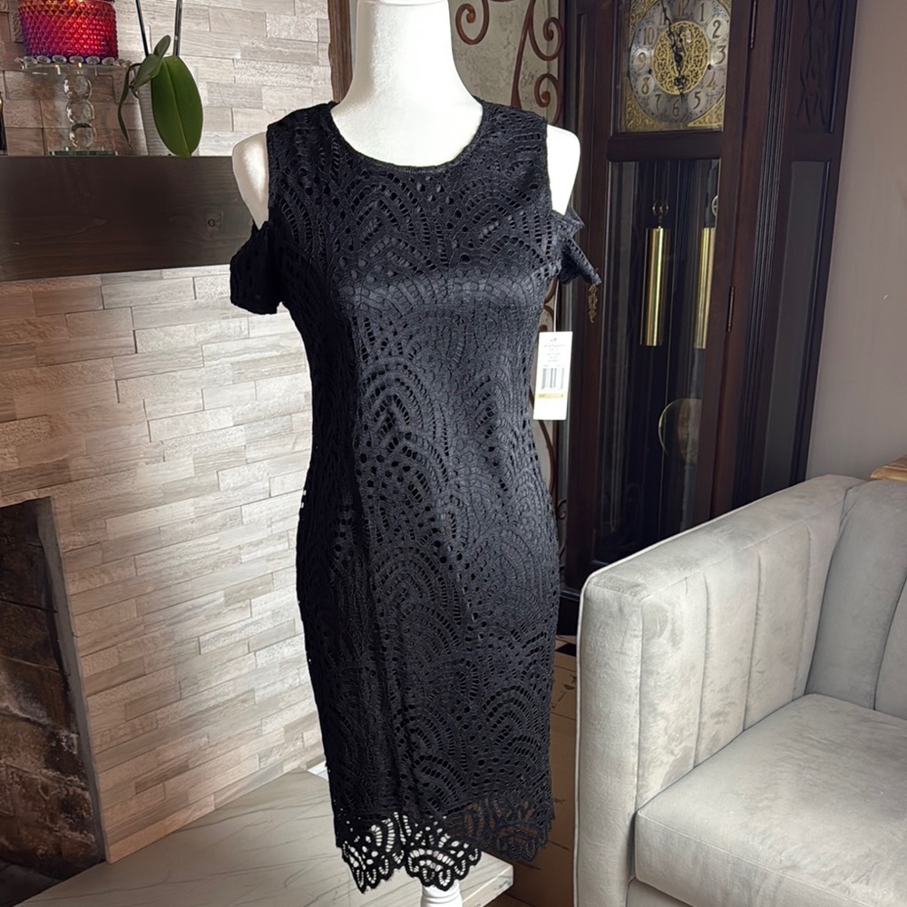 Chic Black Lace Dress